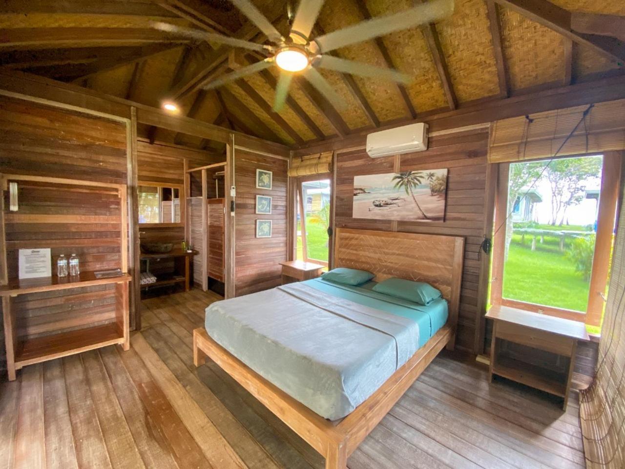 Sonny Island Resort Cabanas Frente Al Mar Punta Bajo Rico Ngoại thất bức ảnh
