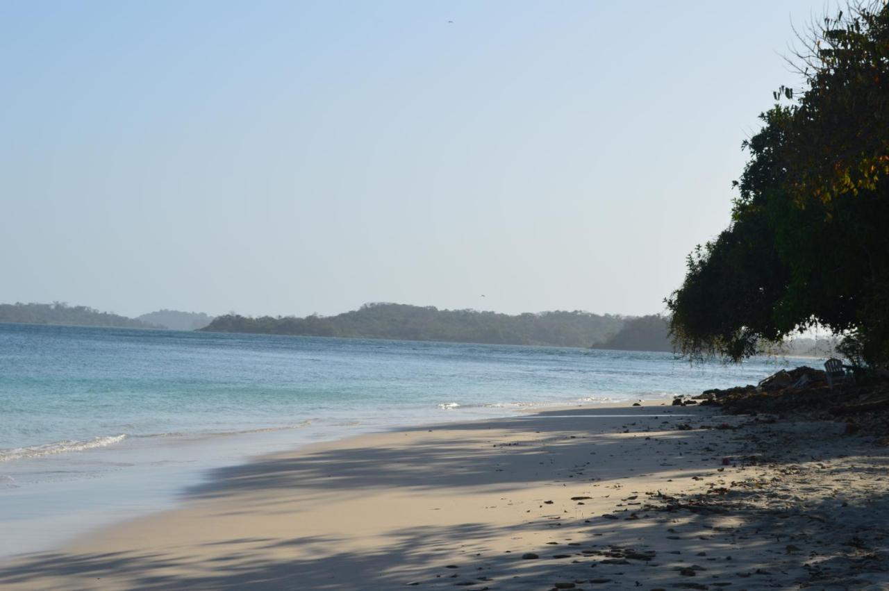 Sonny Island Resort Cabanas Frente Al Mar Punta Bajo Rico Ngoại thất bức ảnh