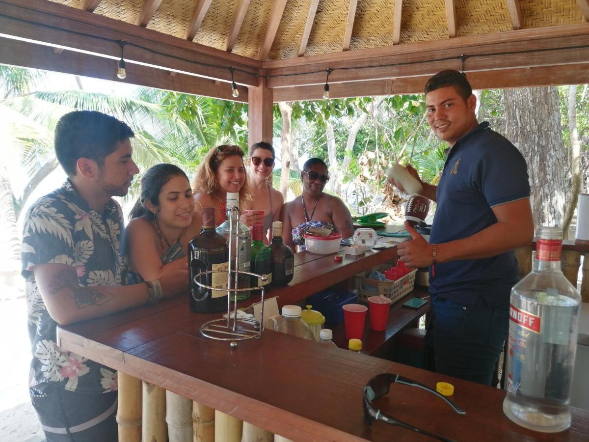Sonny Island Resort Cabanas Frente Al Mar Punta Bajo Rico Ngoại thất bức ảnh