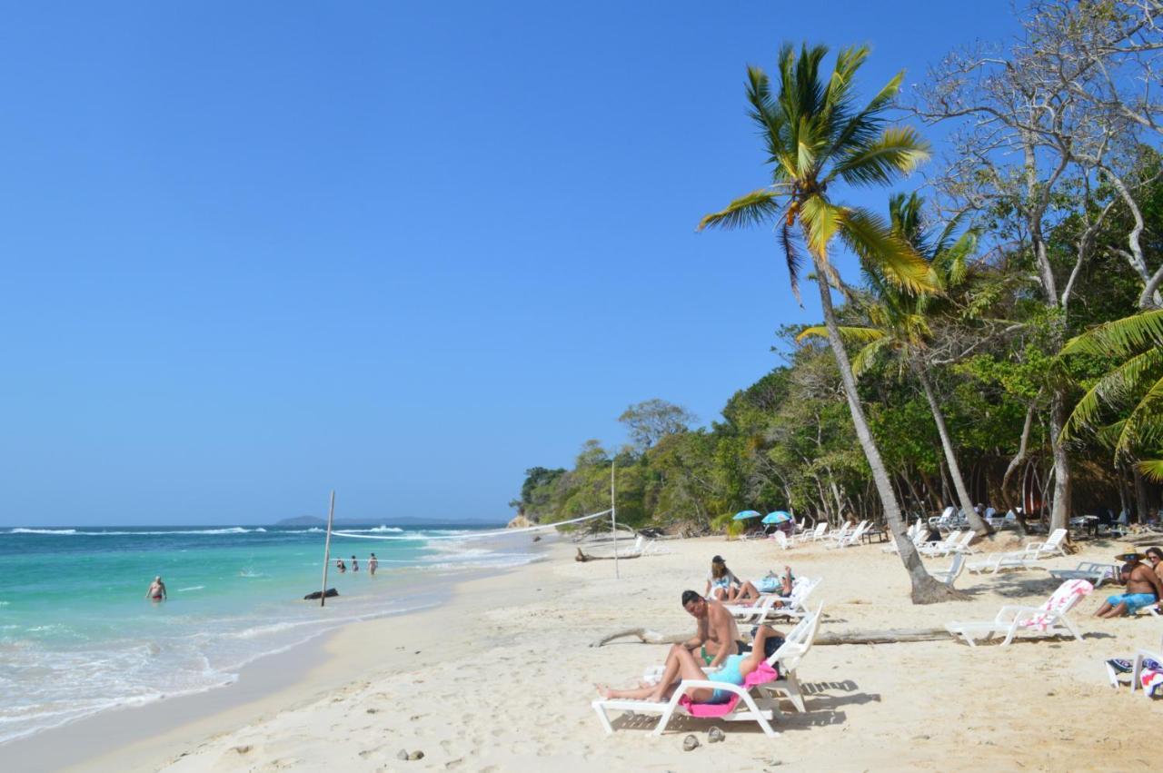 Sonny Island Resort Cabanas Frente Al Mar Punta Bajo Rico Ngoại thất bức ảnh