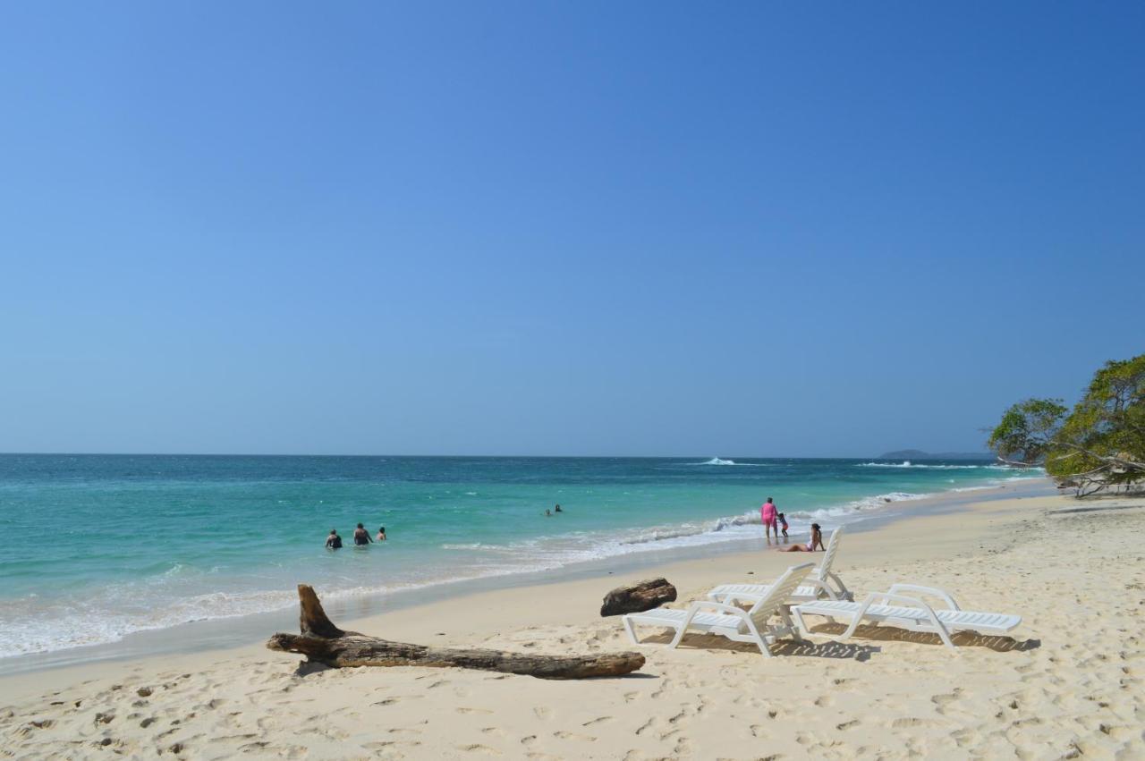 Sonny Island Resort Cabanas Frente Al Mar Punta Bajo Rico Ngoại thất bức ảnh